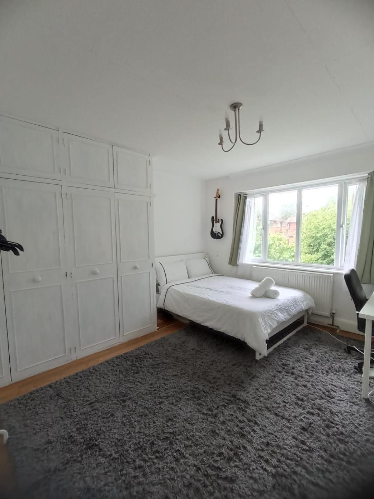 Large Family Home Near Richmond Park Νιου Μάλντεν Εξωτερικό φωτογραφία